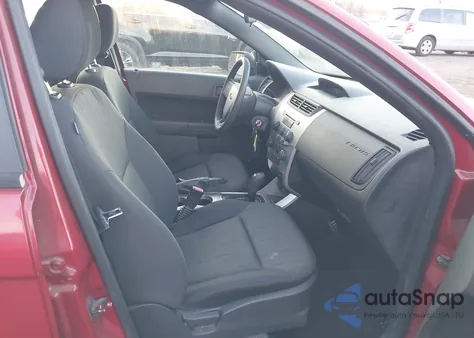 2010 Ford Focus Se z USA, uszkodzony, nr VIN 1FAHP3FN9AW170588